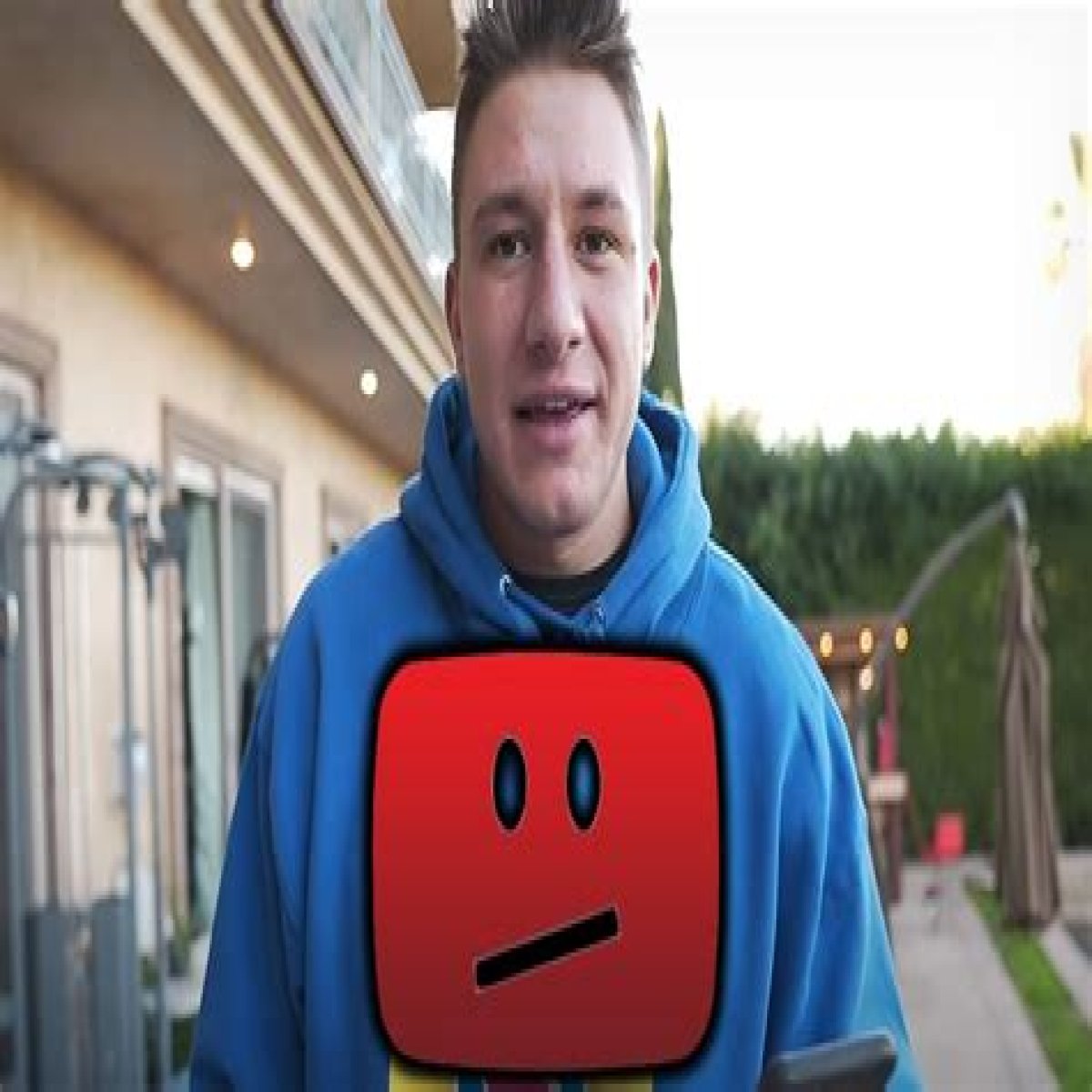 HTML